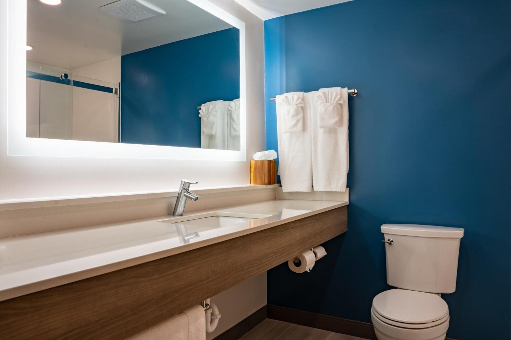 Holiday Inn Express & Suites Carneys Point - Pennsville By Ihg Esterno foto