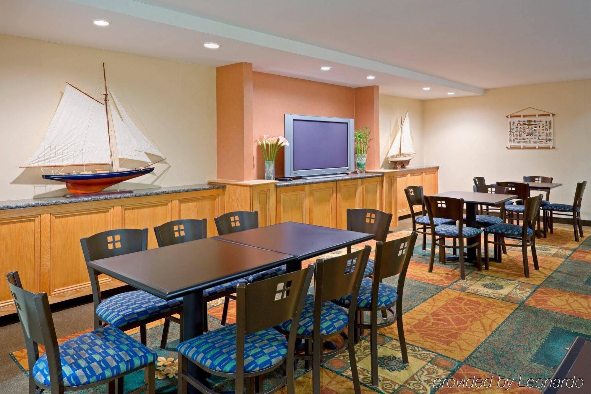 Holiday Inn Express & Suites Carneys Point - Pennsville By Ihg Esterno foto